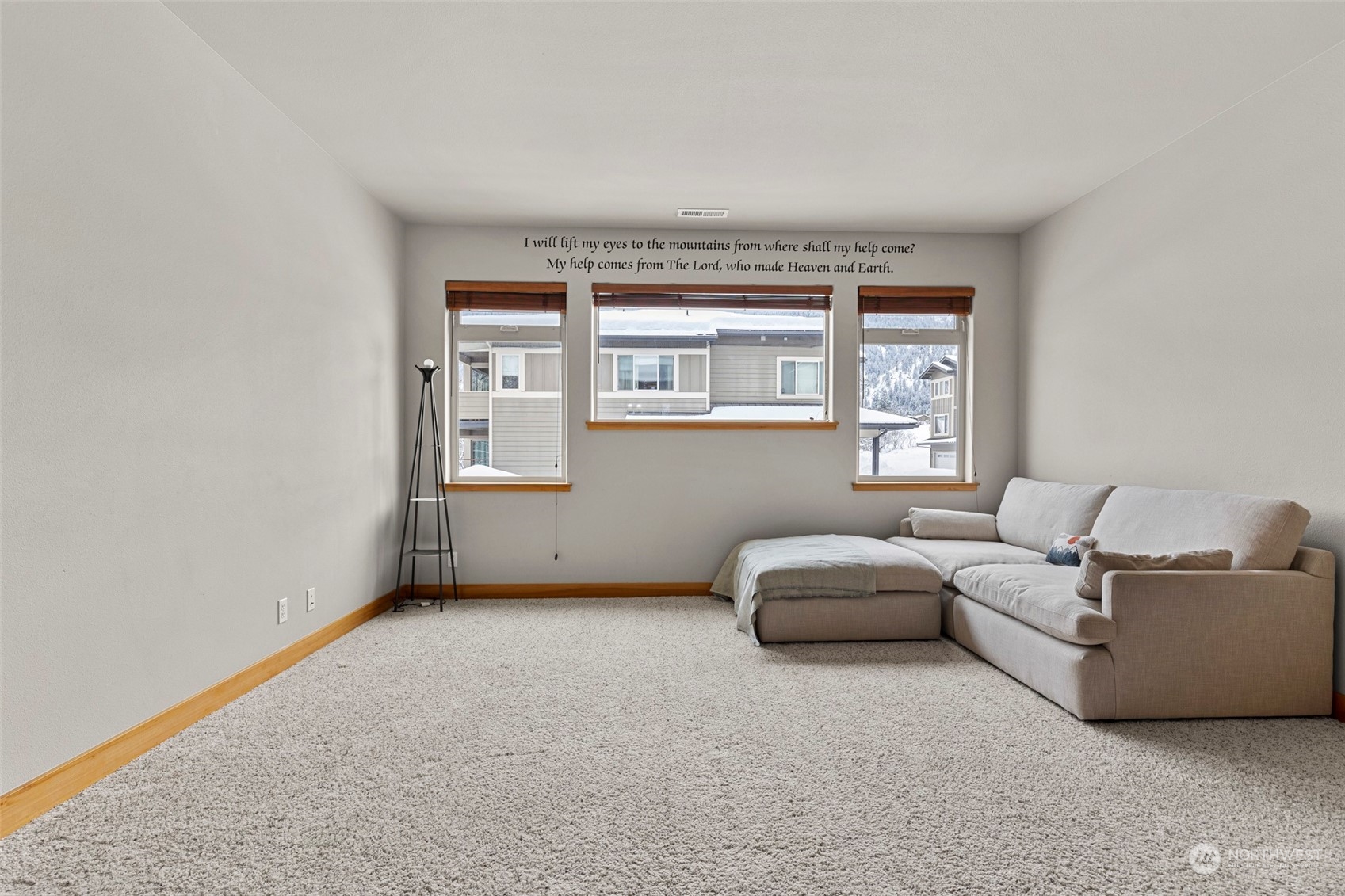 100 Ski Blick Strasse Unit: A103