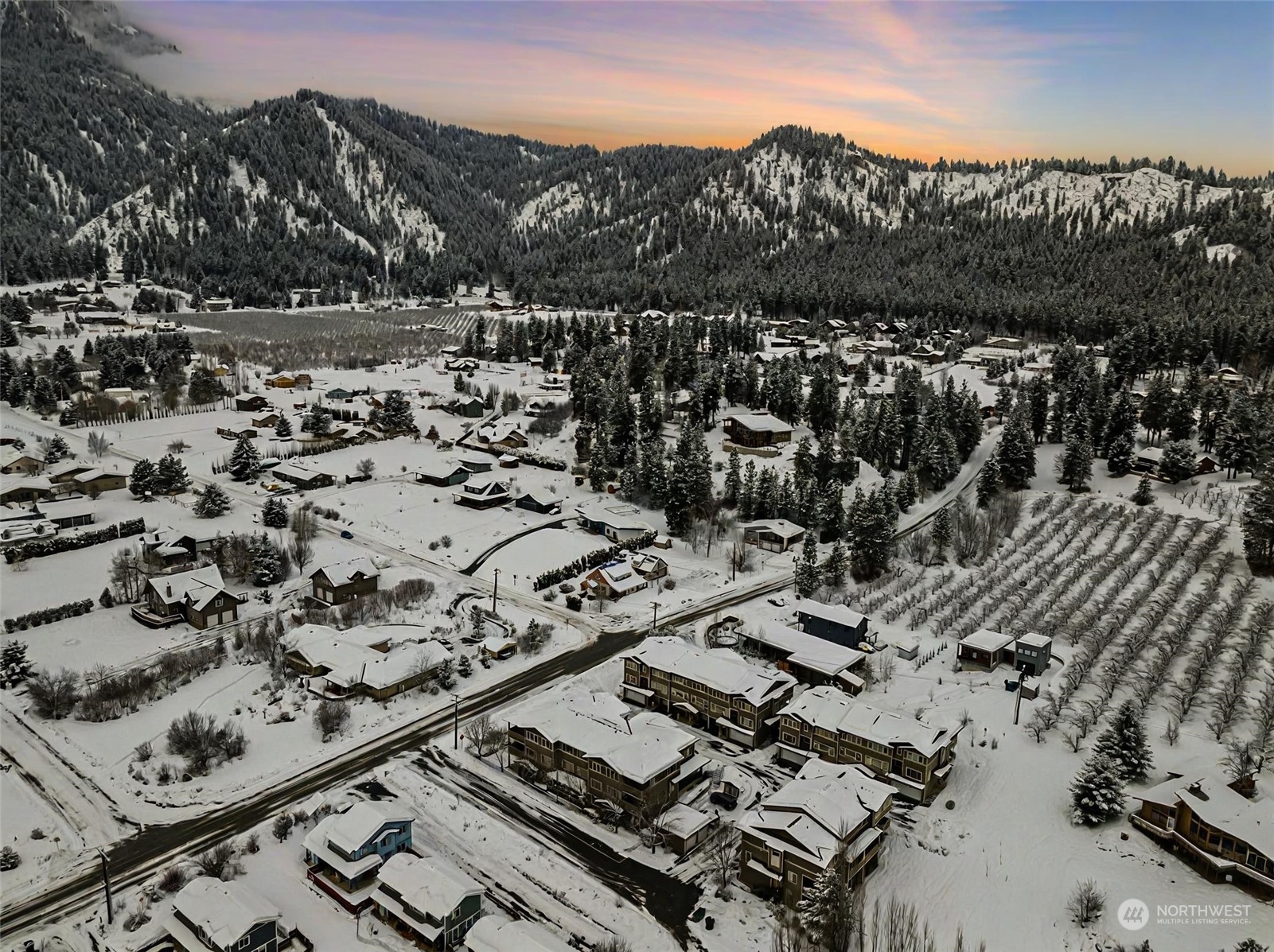 100 Ski Blick Strasse Unit: A103