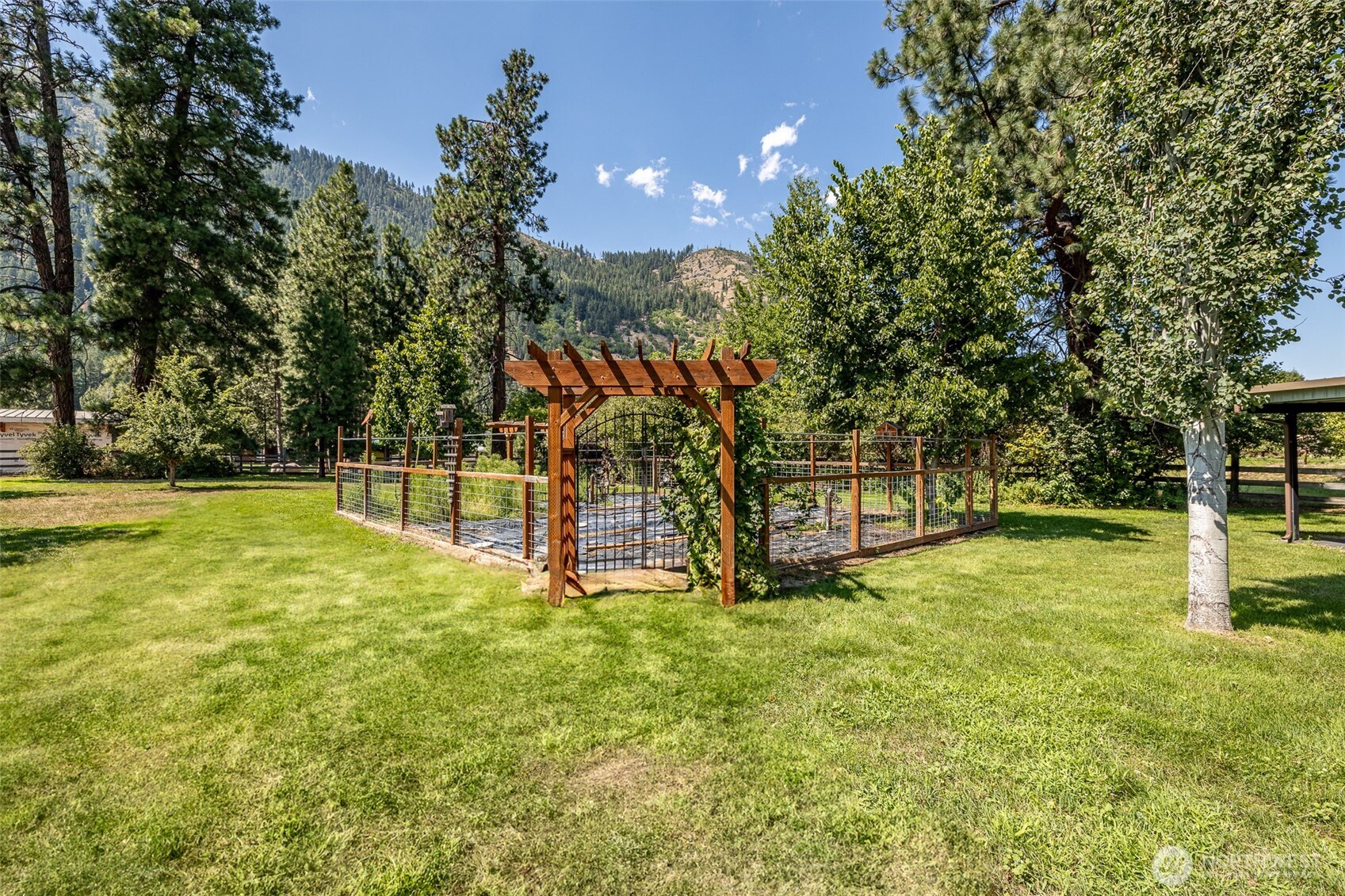 123 Jaybird Lane
