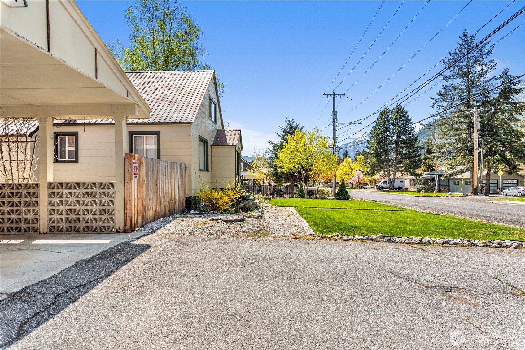 308 Ski Hill Drive