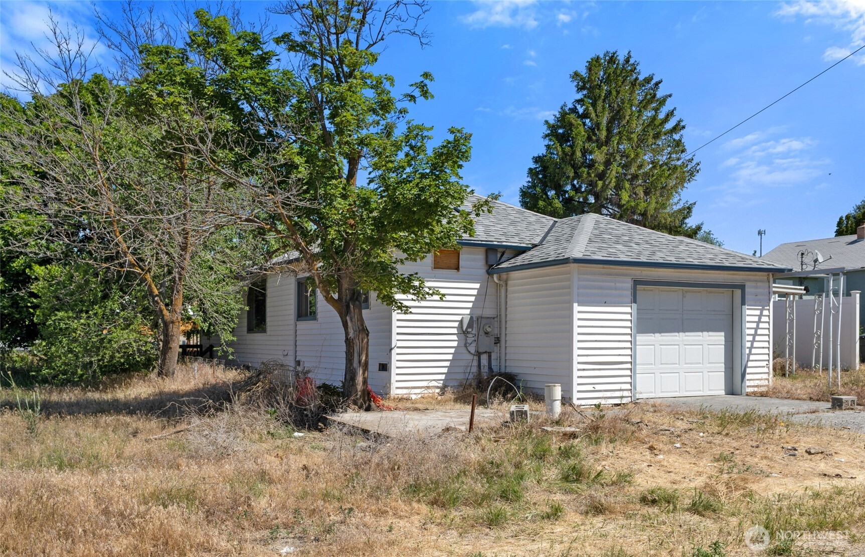 415 NE 3rd Avenue