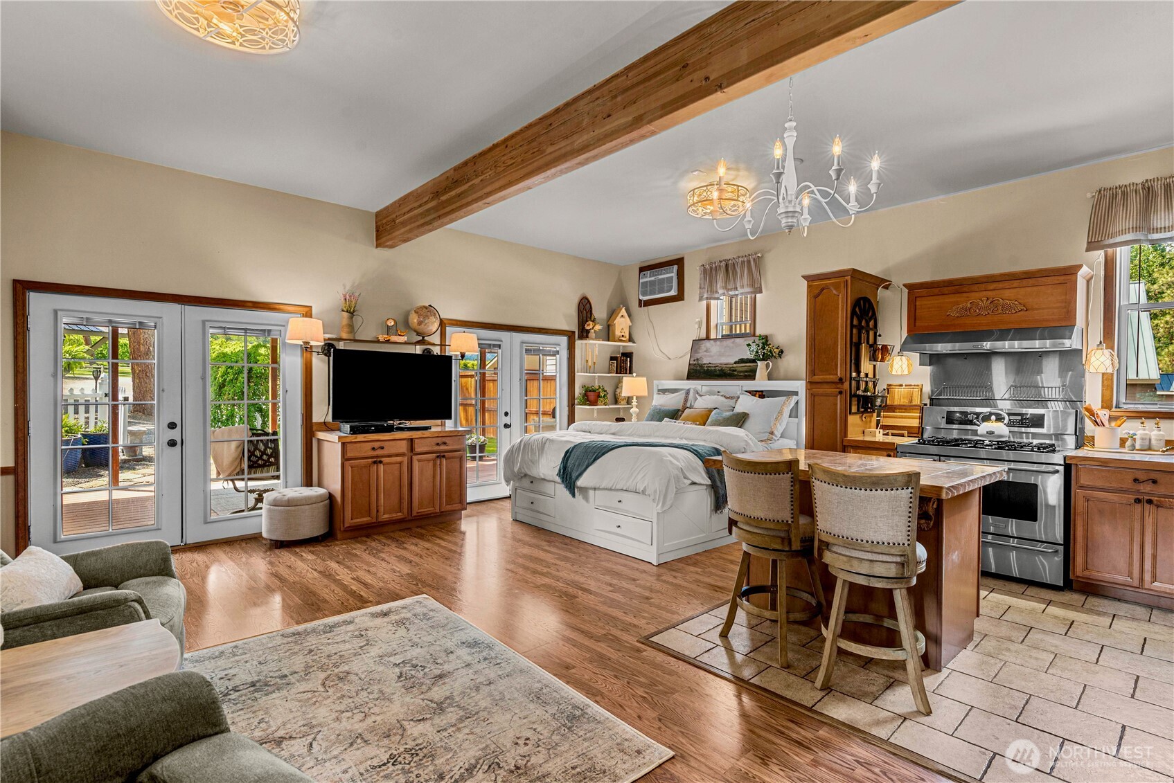 9377 Lone Pine Orchards