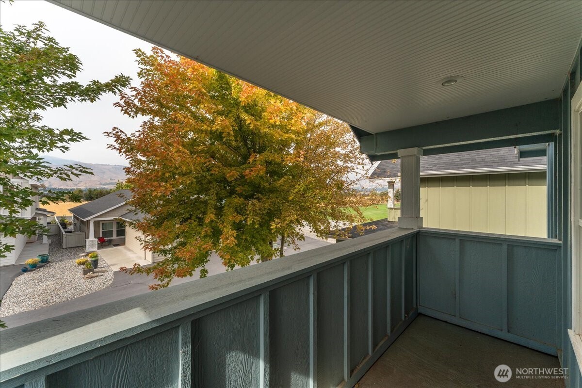 2452 NW Columbia Avenue Unit: 25