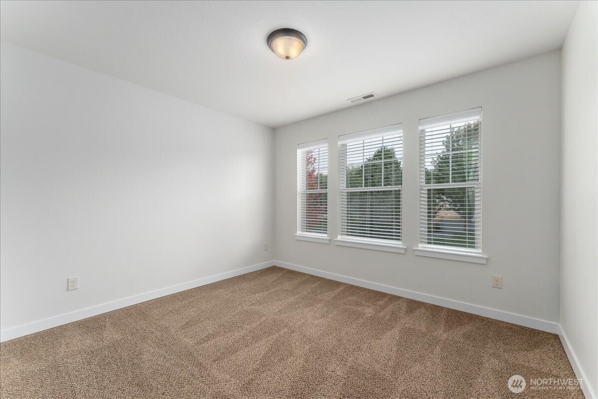 2452 NW Columbia Avenue Unit: 25