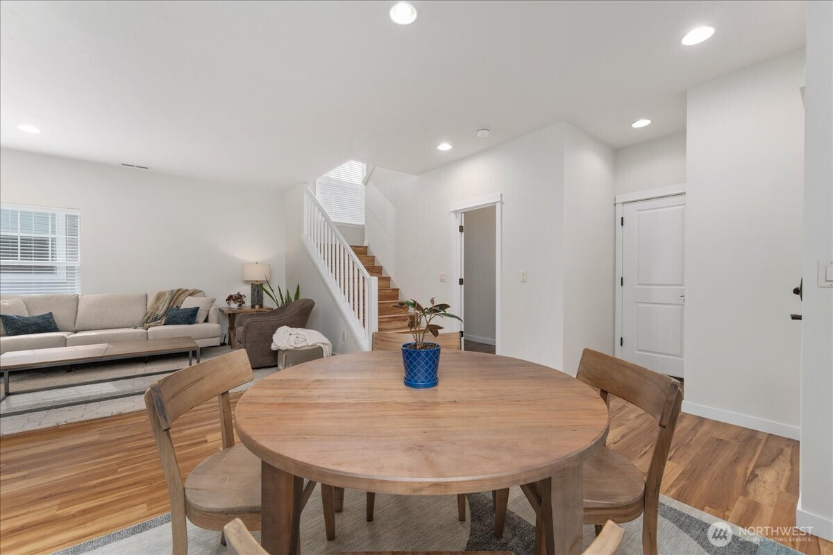 2452 NW Columbia Avenue Unit: 25