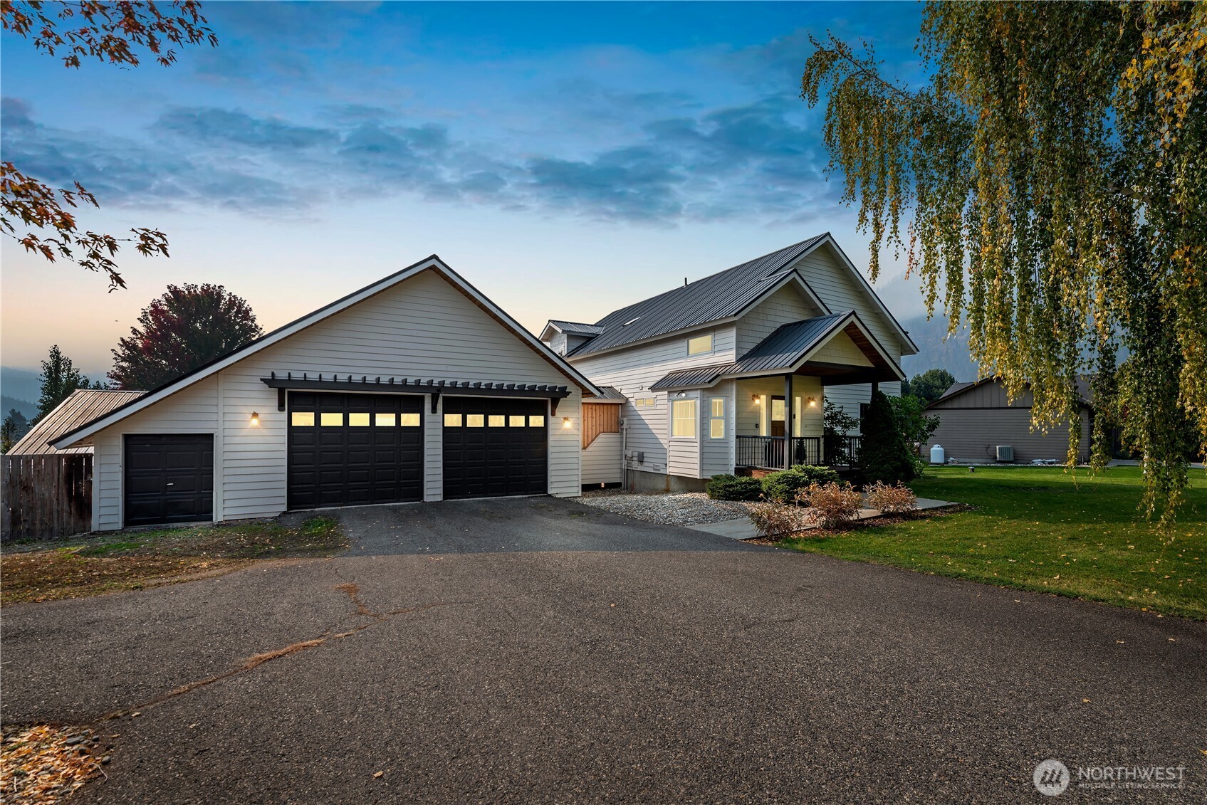 12345 Villiage View