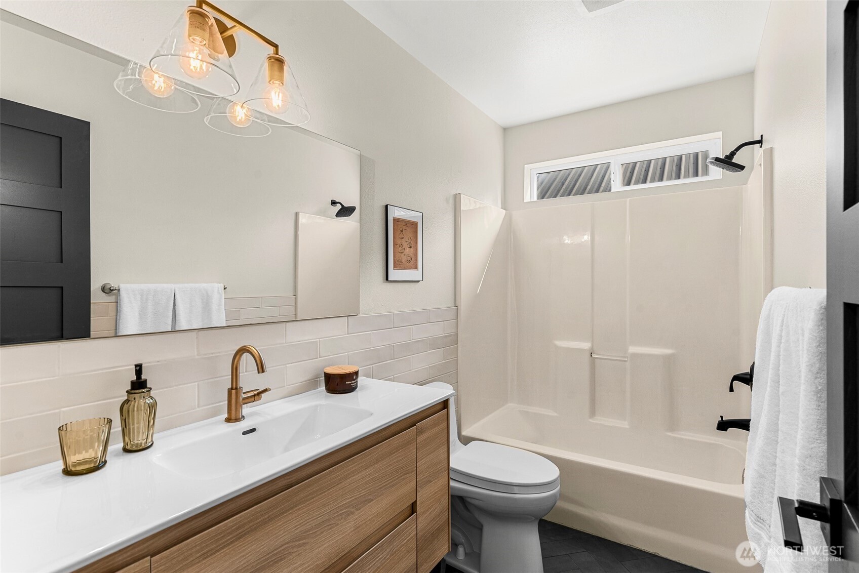 12345 Villiage View