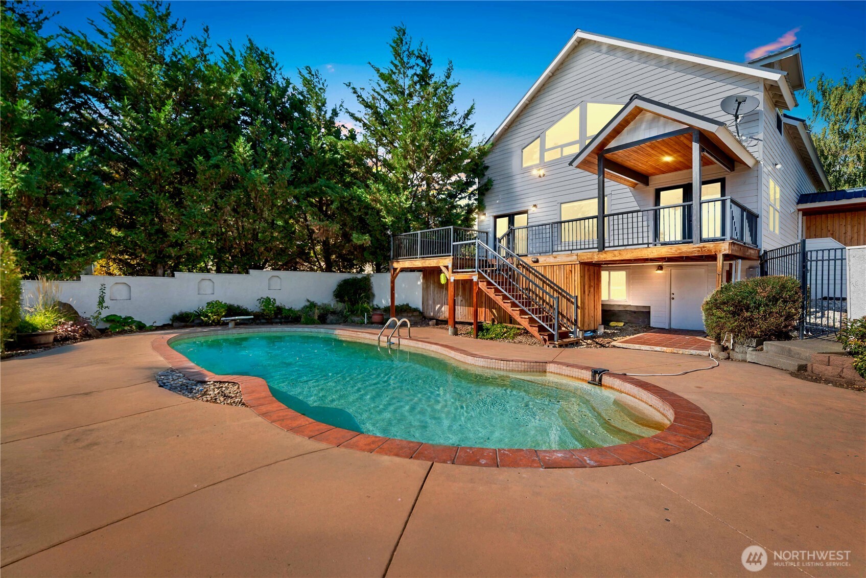 12345 Villiage View