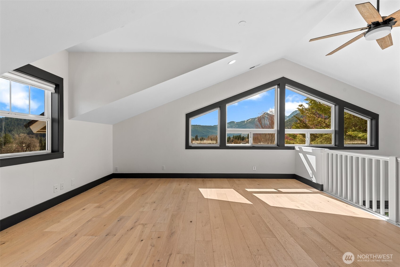 12345 Villiage View