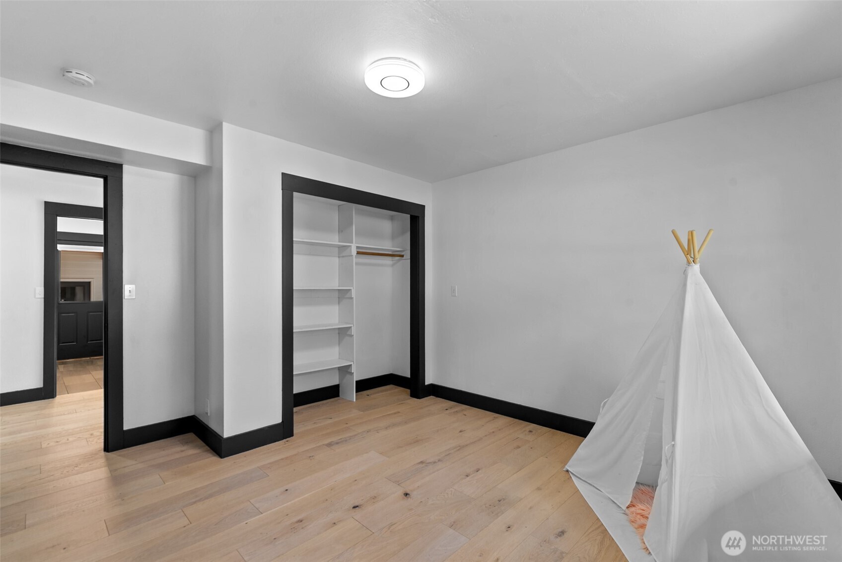 12345 Villiage View