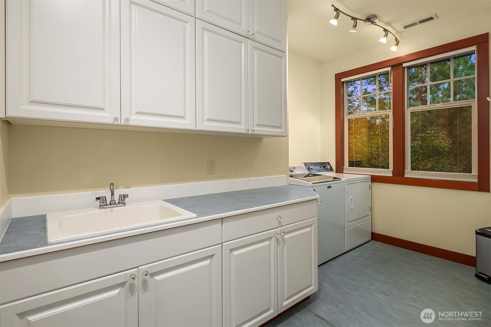 9690 East Leavenworth Road