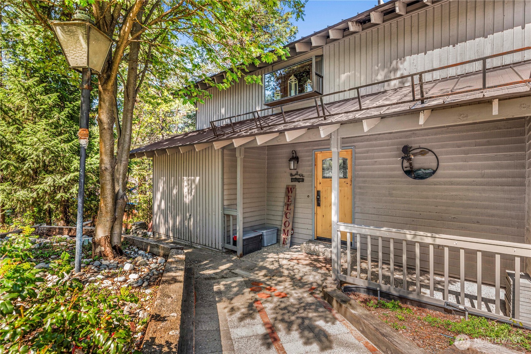 9864 E Leavenworth Road