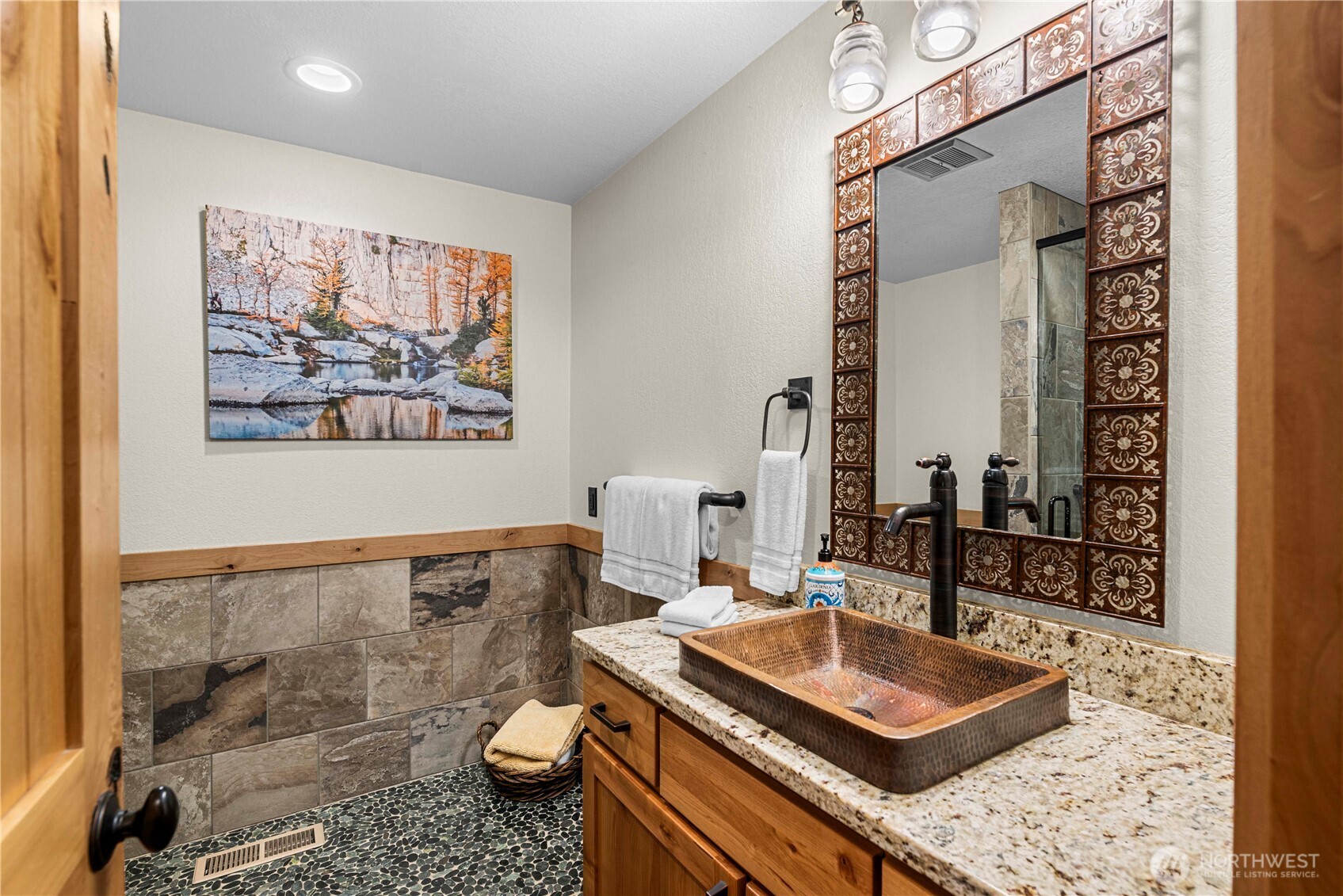 9864 E Leavenworth Road