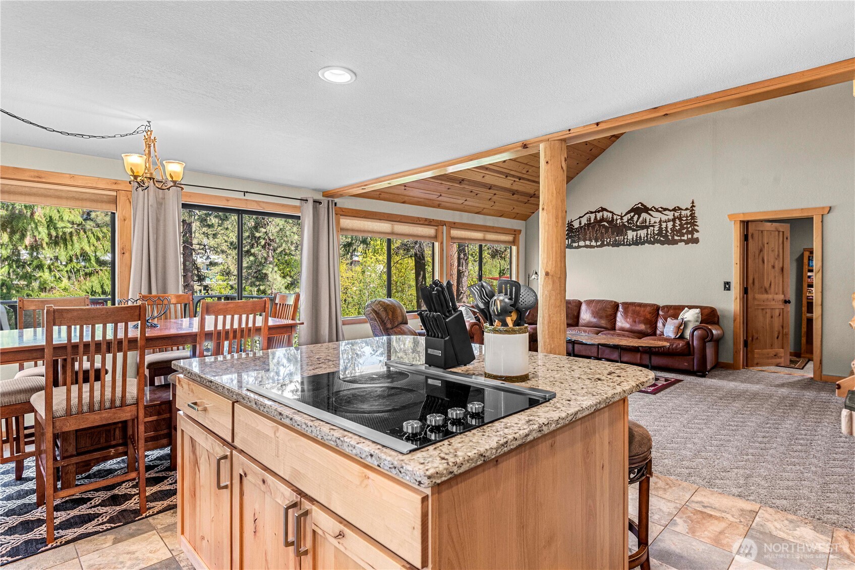 9864 E Leavenworth Road