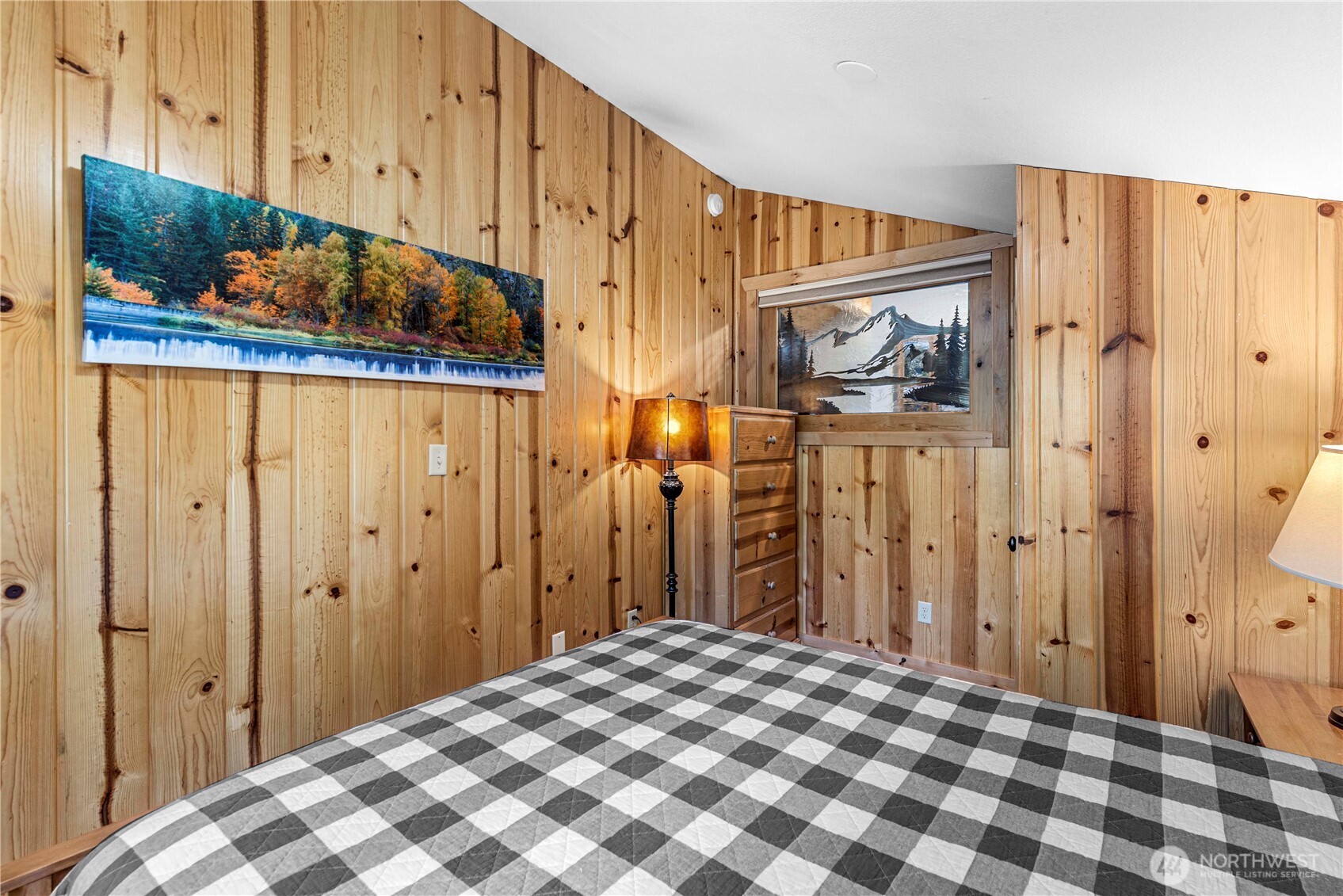 9864 E Leavenworth Road