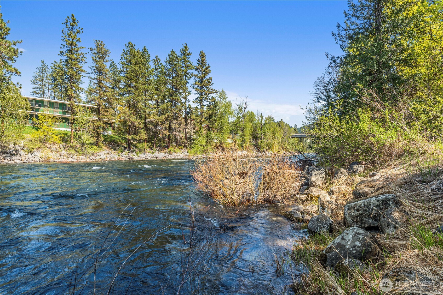 9864 E Leavenworth Road