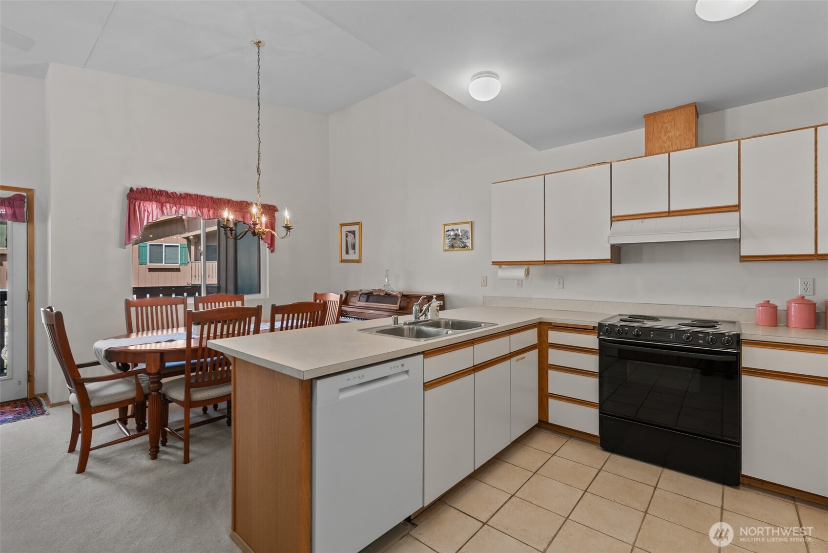 480 Alpine Place