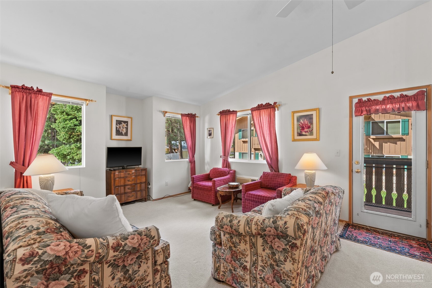 480 Alpine Place