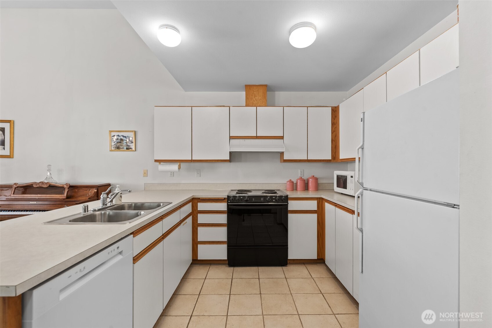 480 Alpine Place