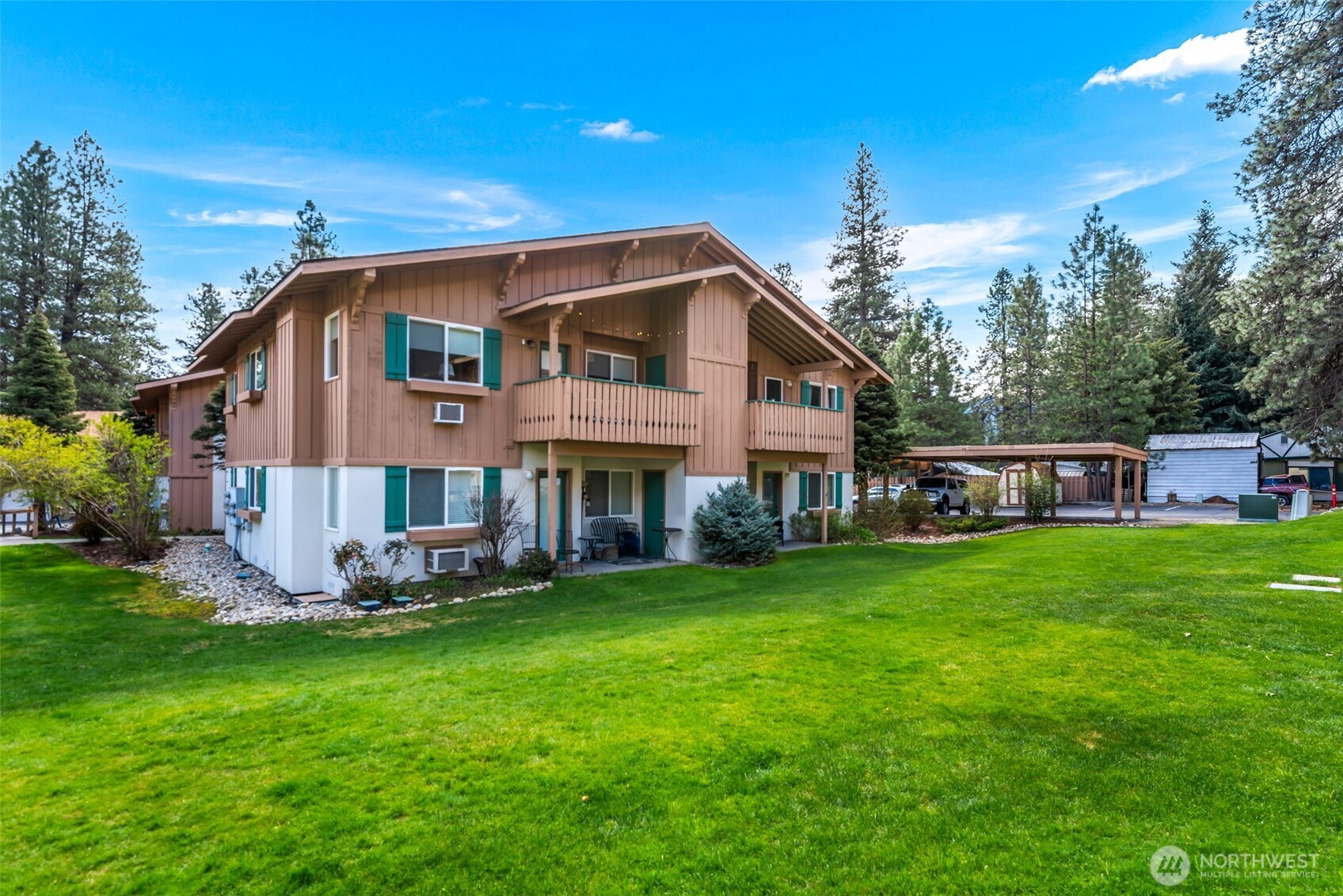 480 Alpine Place