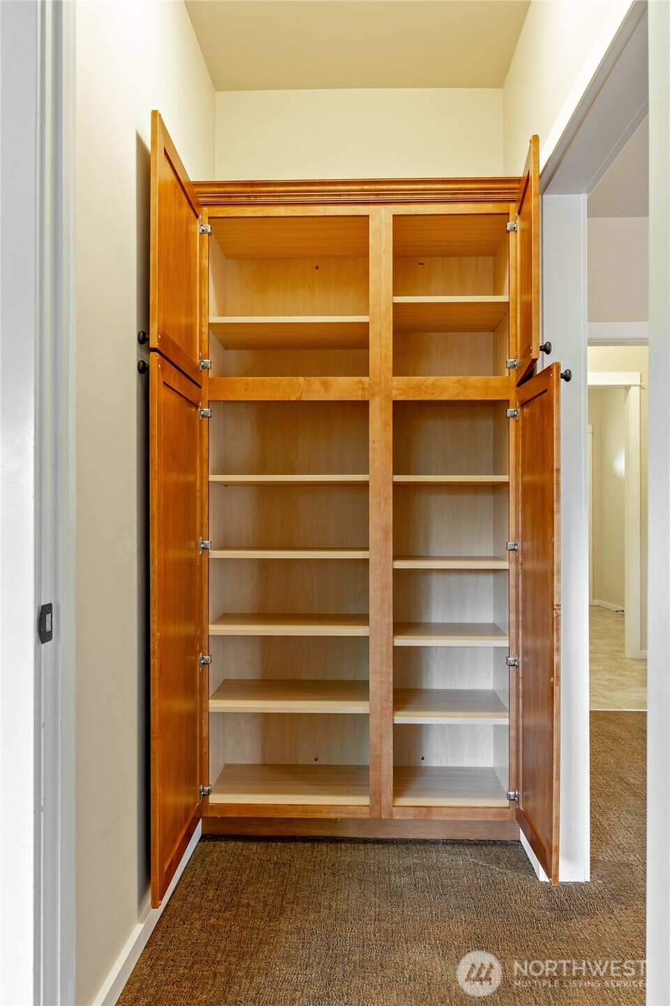 803 S Willow Street Unit: 902