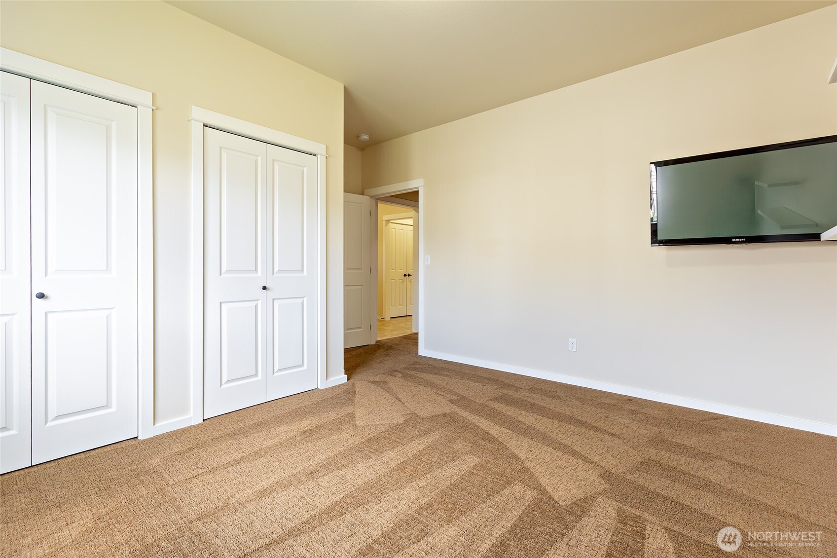 803 S Willow Street Unit: 902