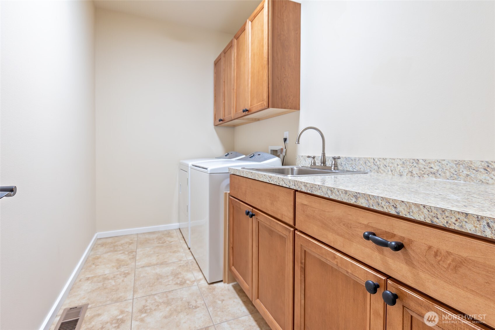 803 S Willow Street Unit: 902