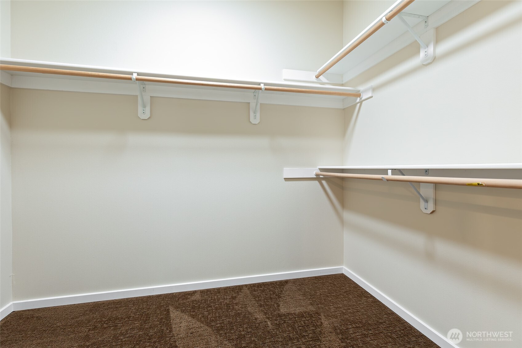 803 S Willow Street Unit: 902