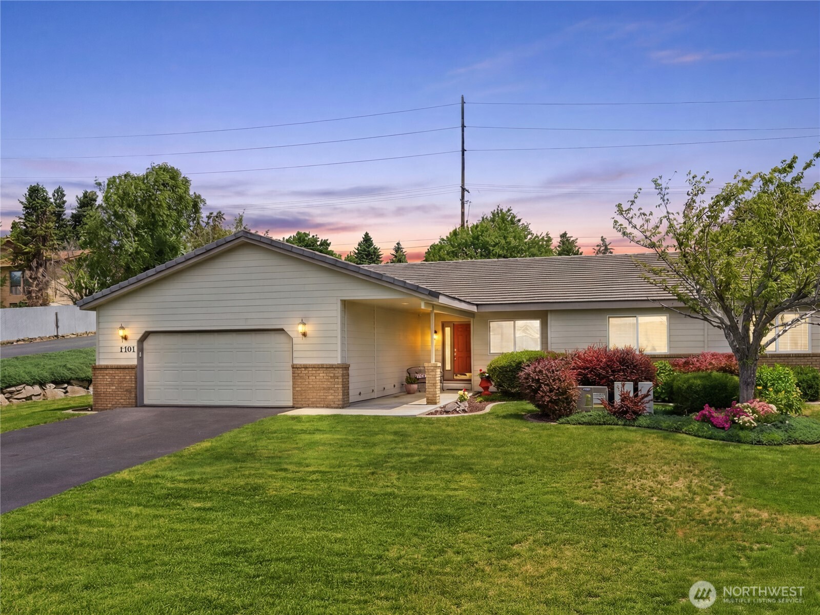 1380 Eastmont Avenue Unit: 1301