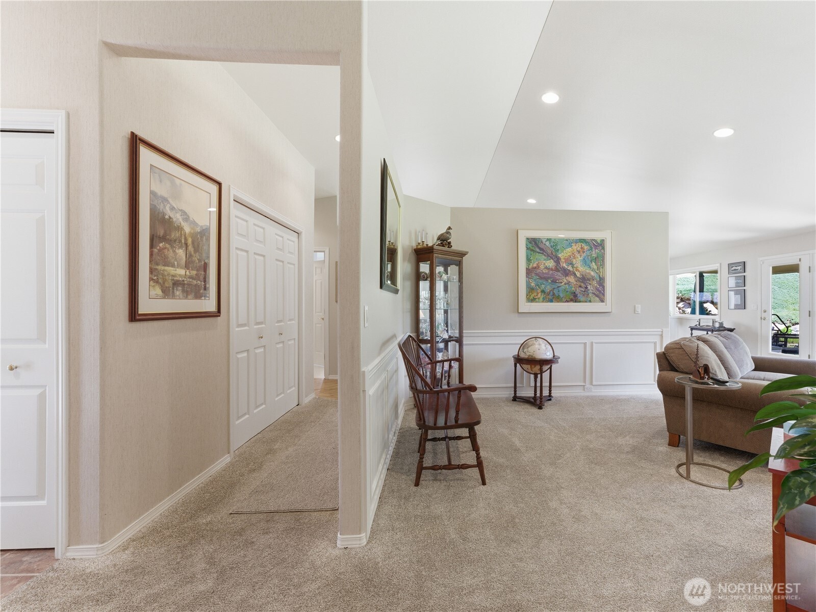 1380 Eastmont Avenue Unit: 1301