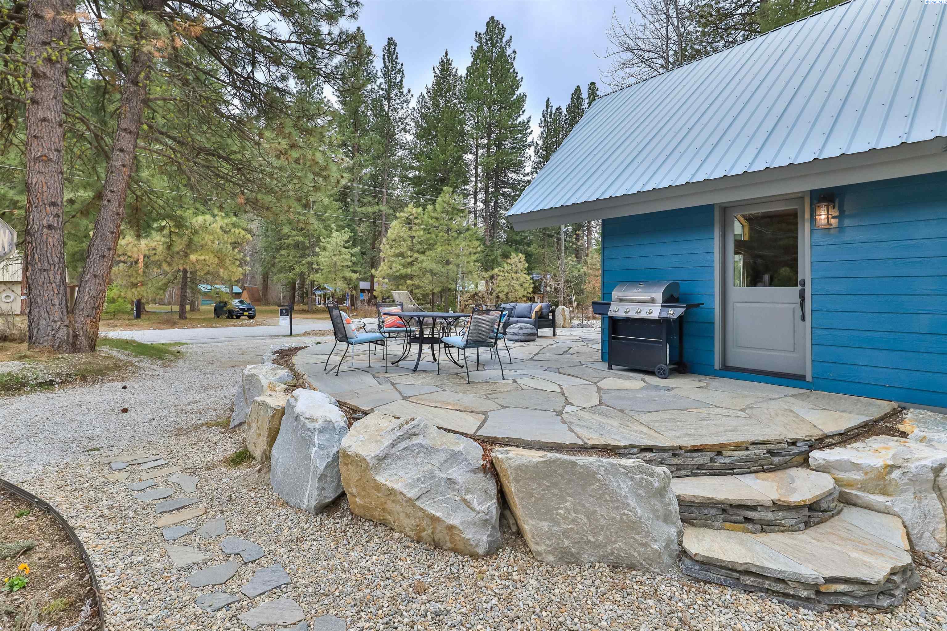 16068 River Road