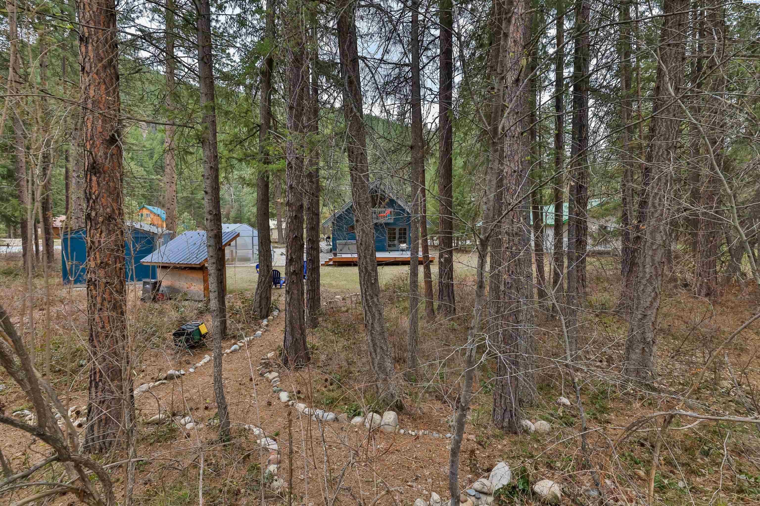 16068 River Road