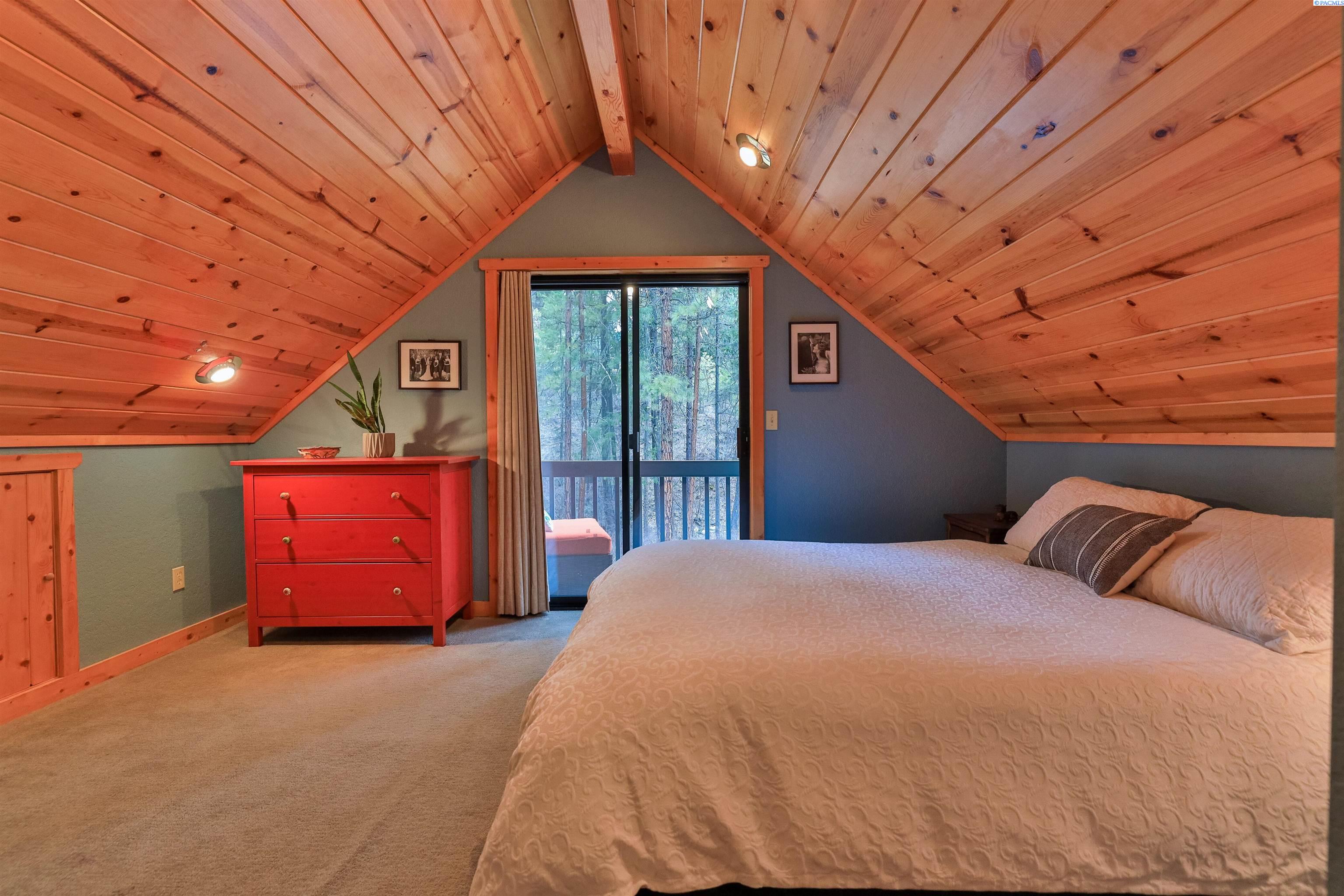16068 River Road