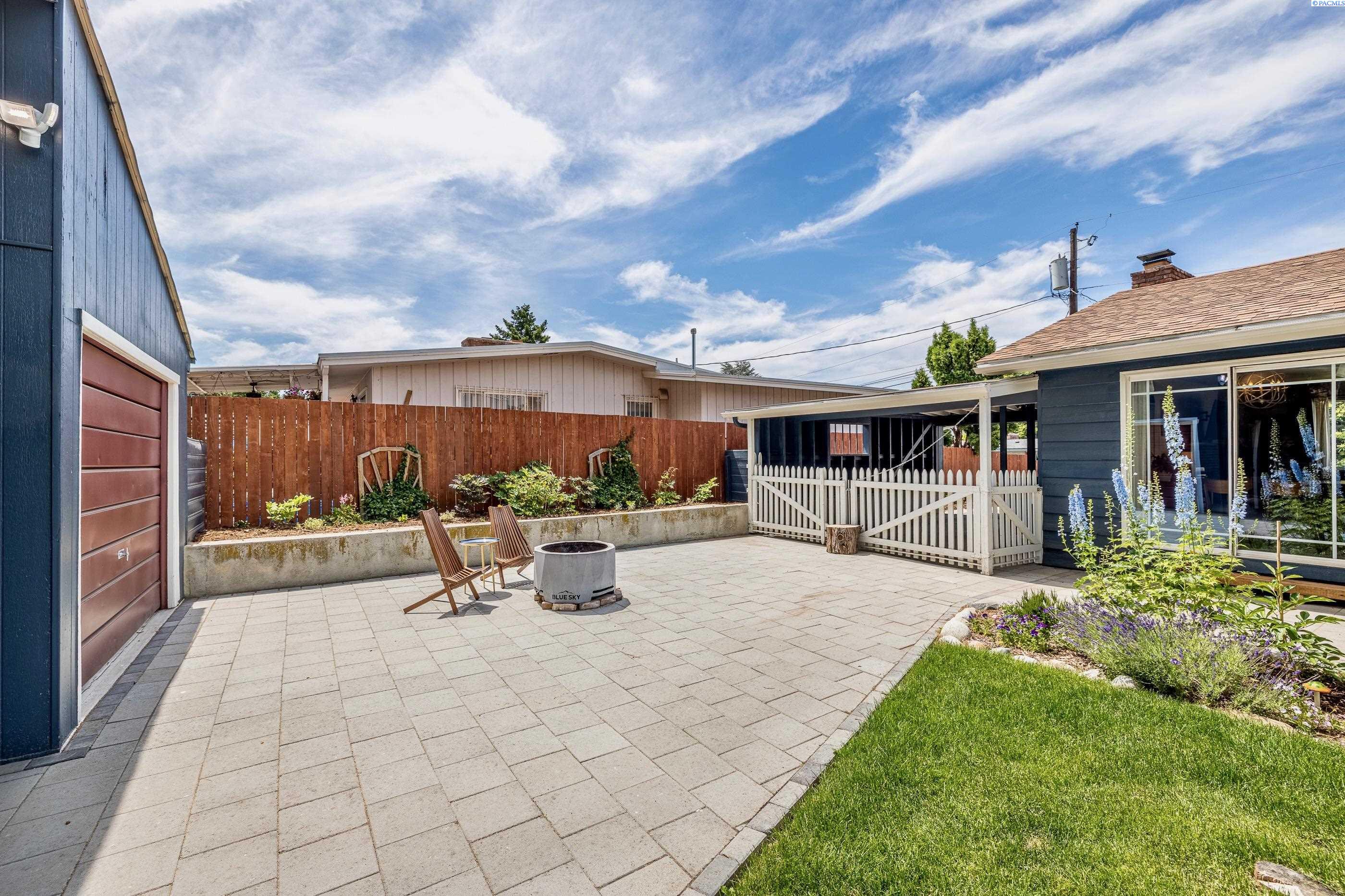 1377 Clements