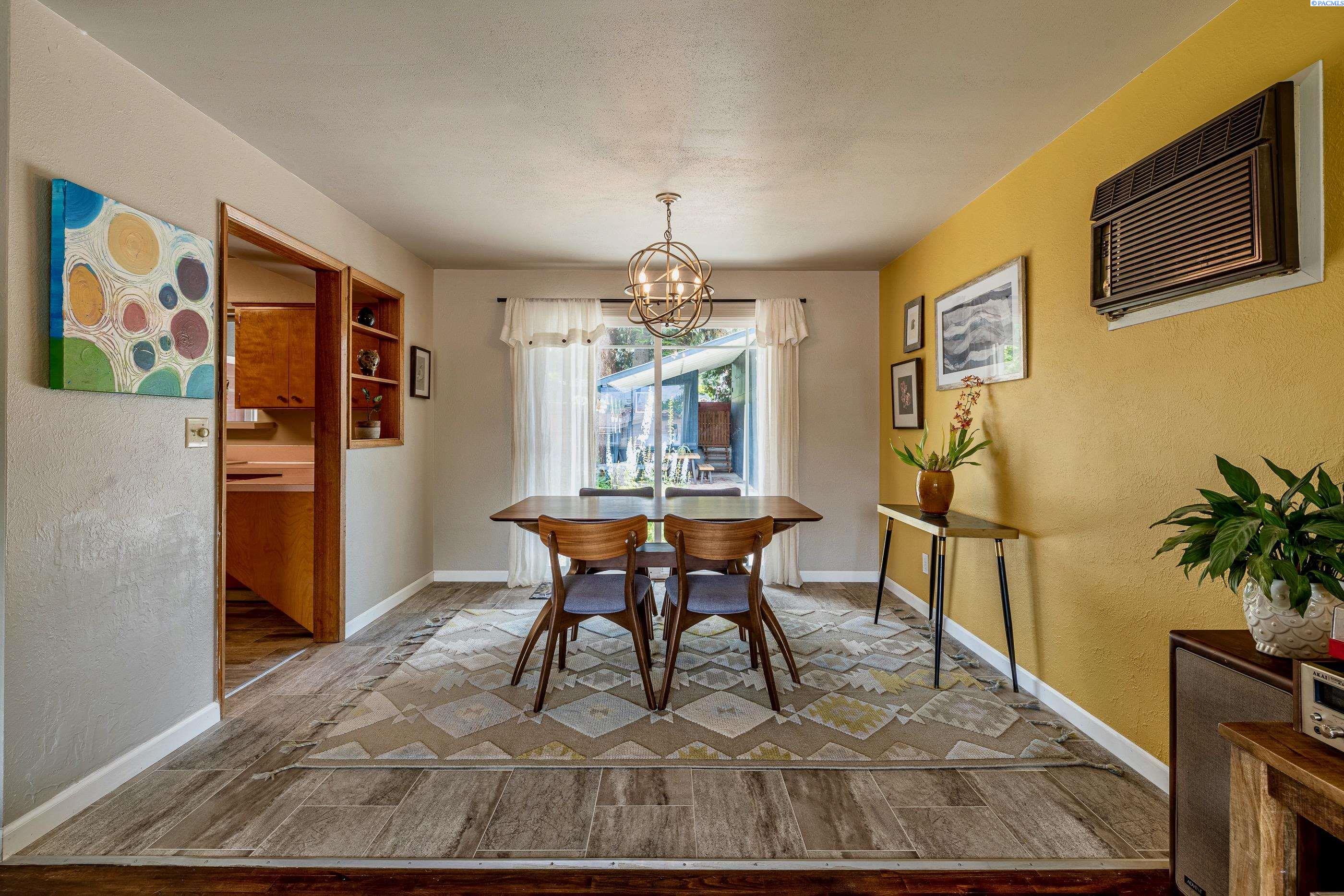 1377 Clements