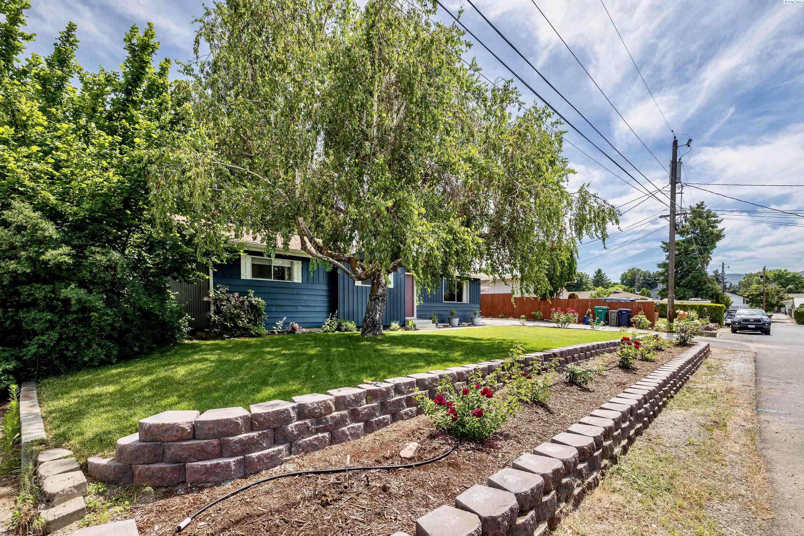 1377 Clements