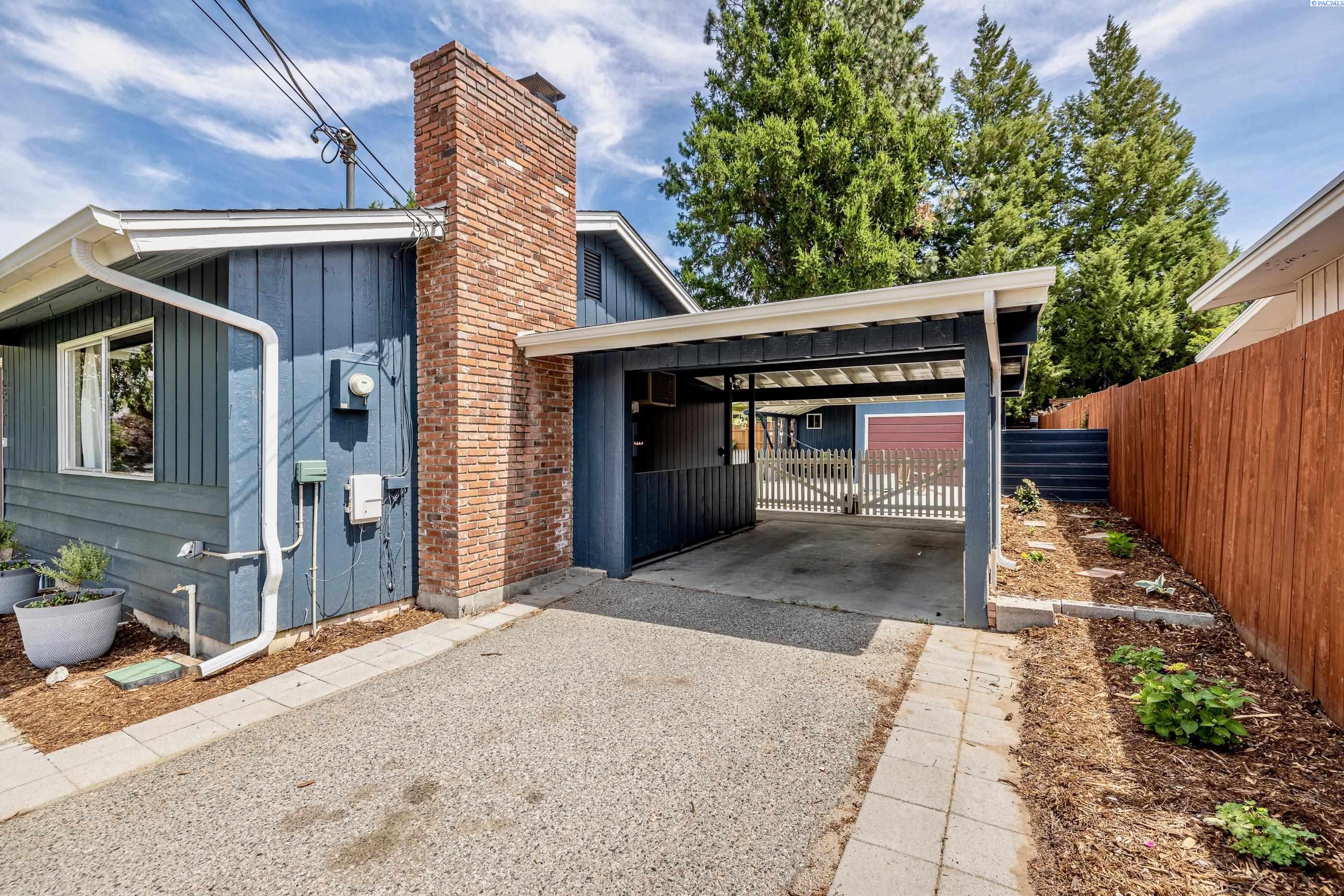 1377 Clements
