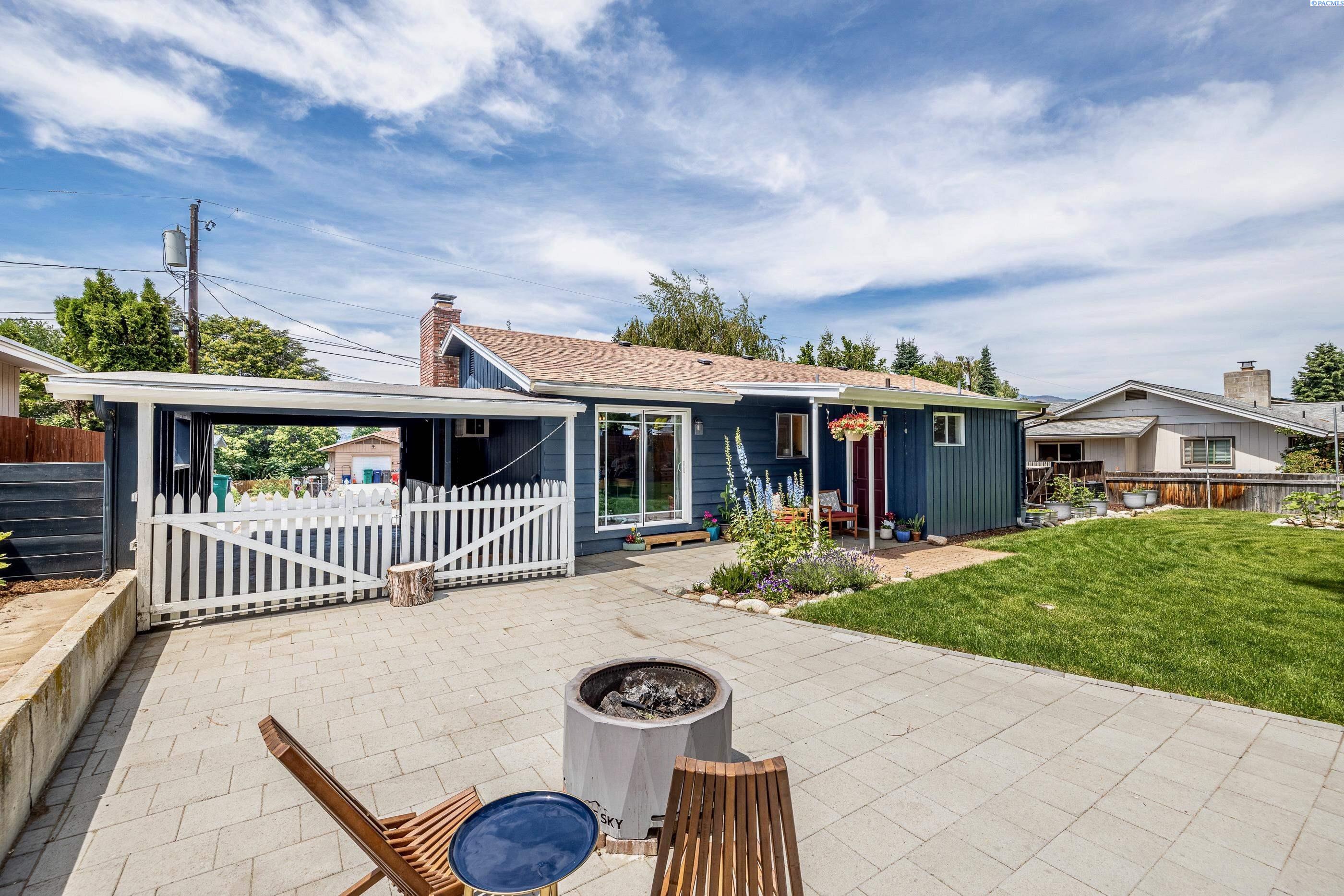 1377 Clements