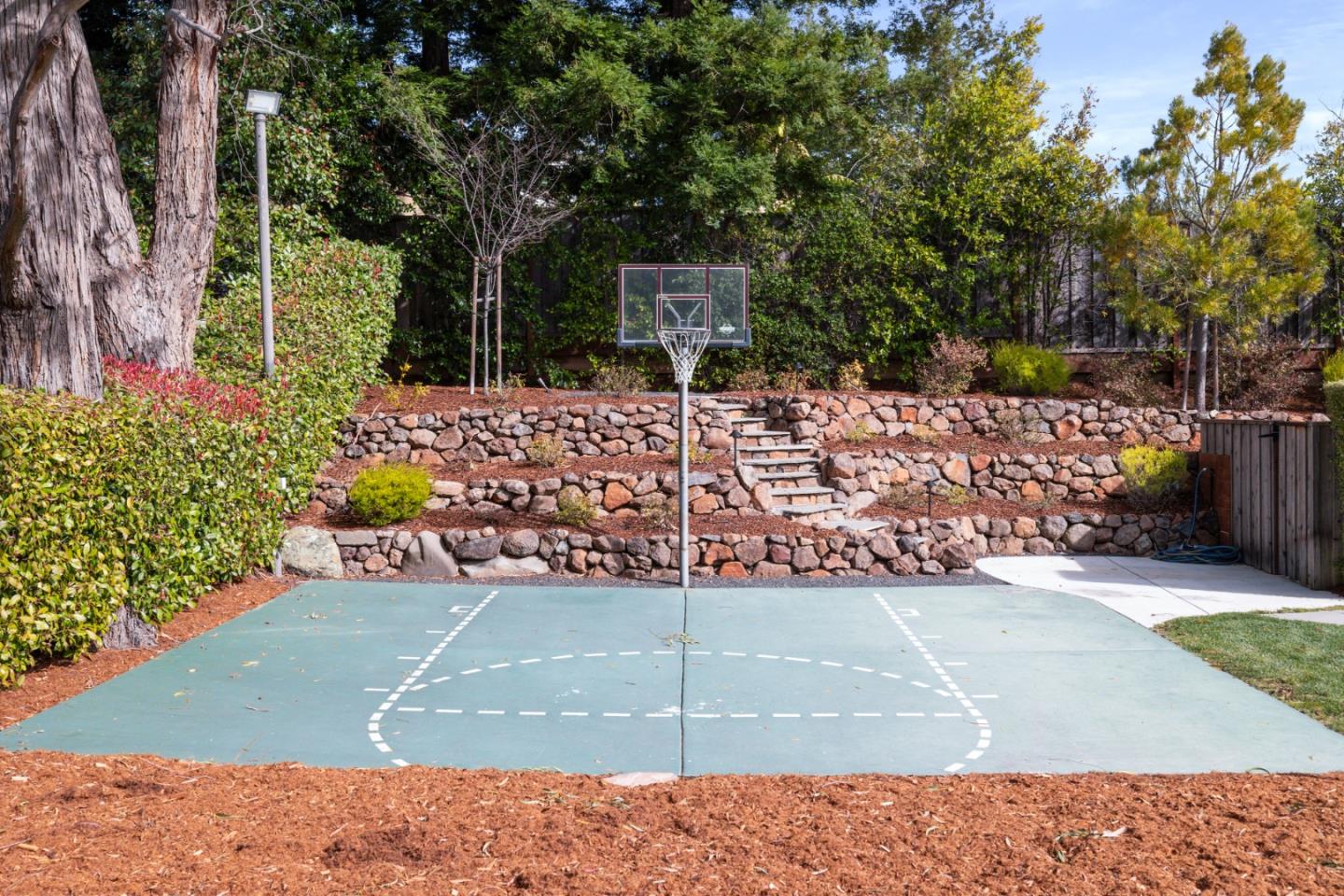 12 Colton CT