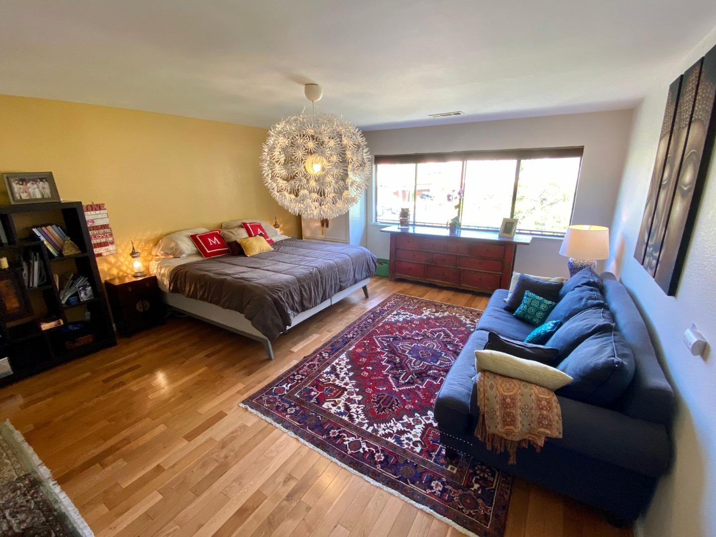 1119 Royal Lane