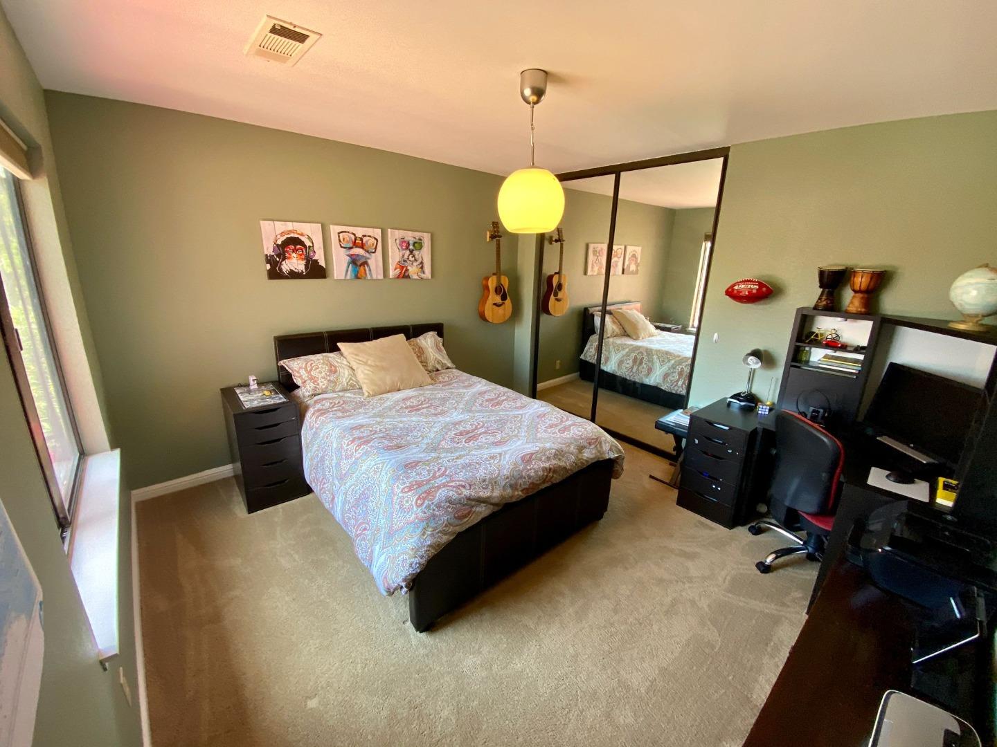 1119 Royal Lane