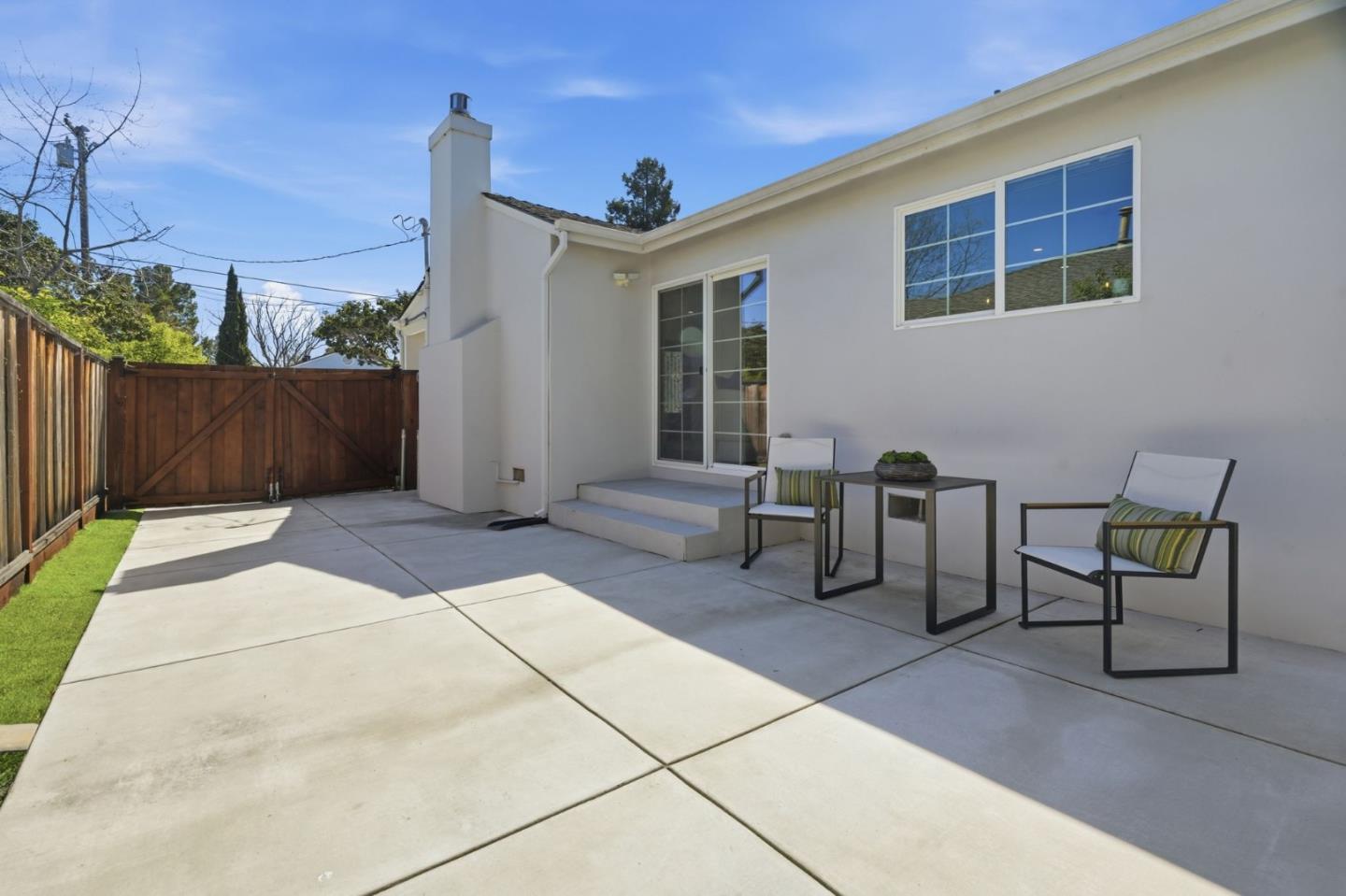 280 Matadero Avenue
