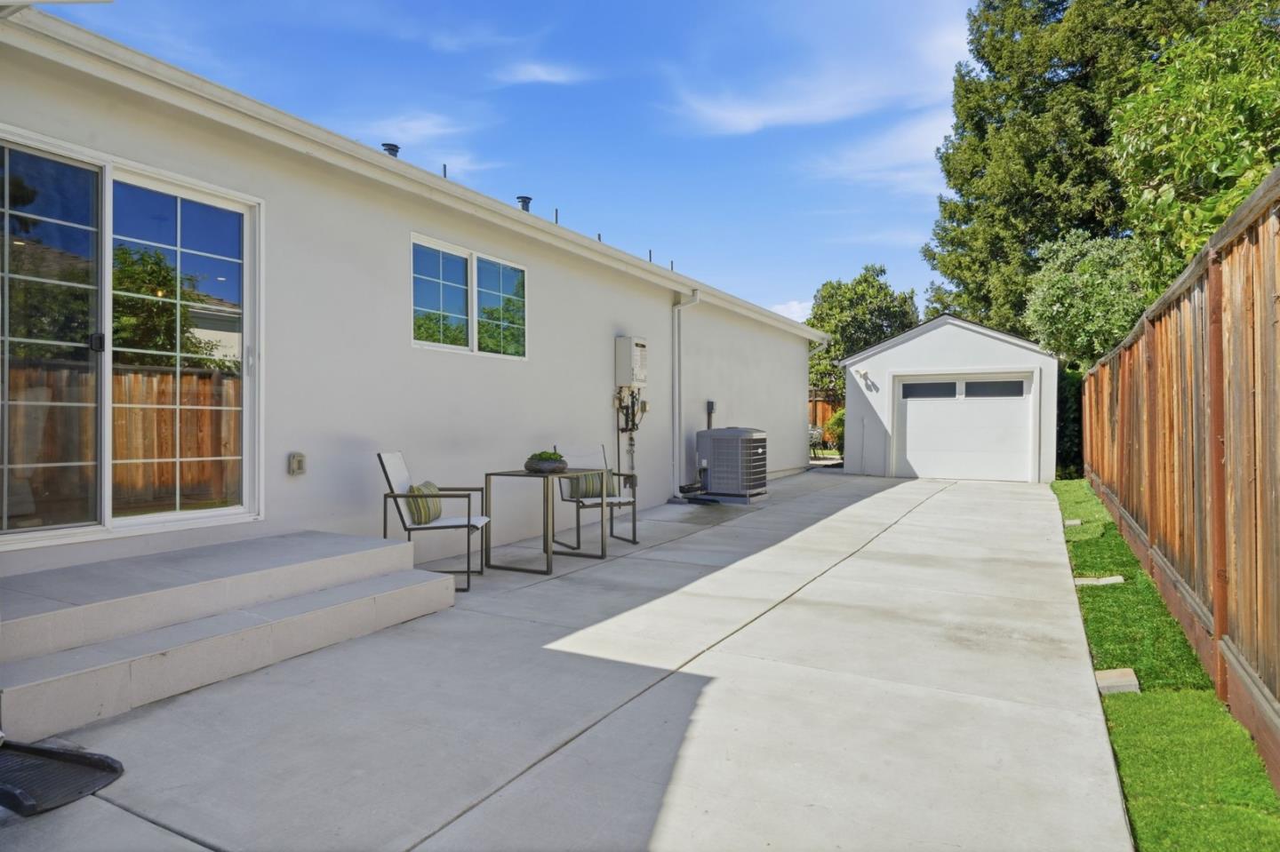 280 Matadero Avenue
