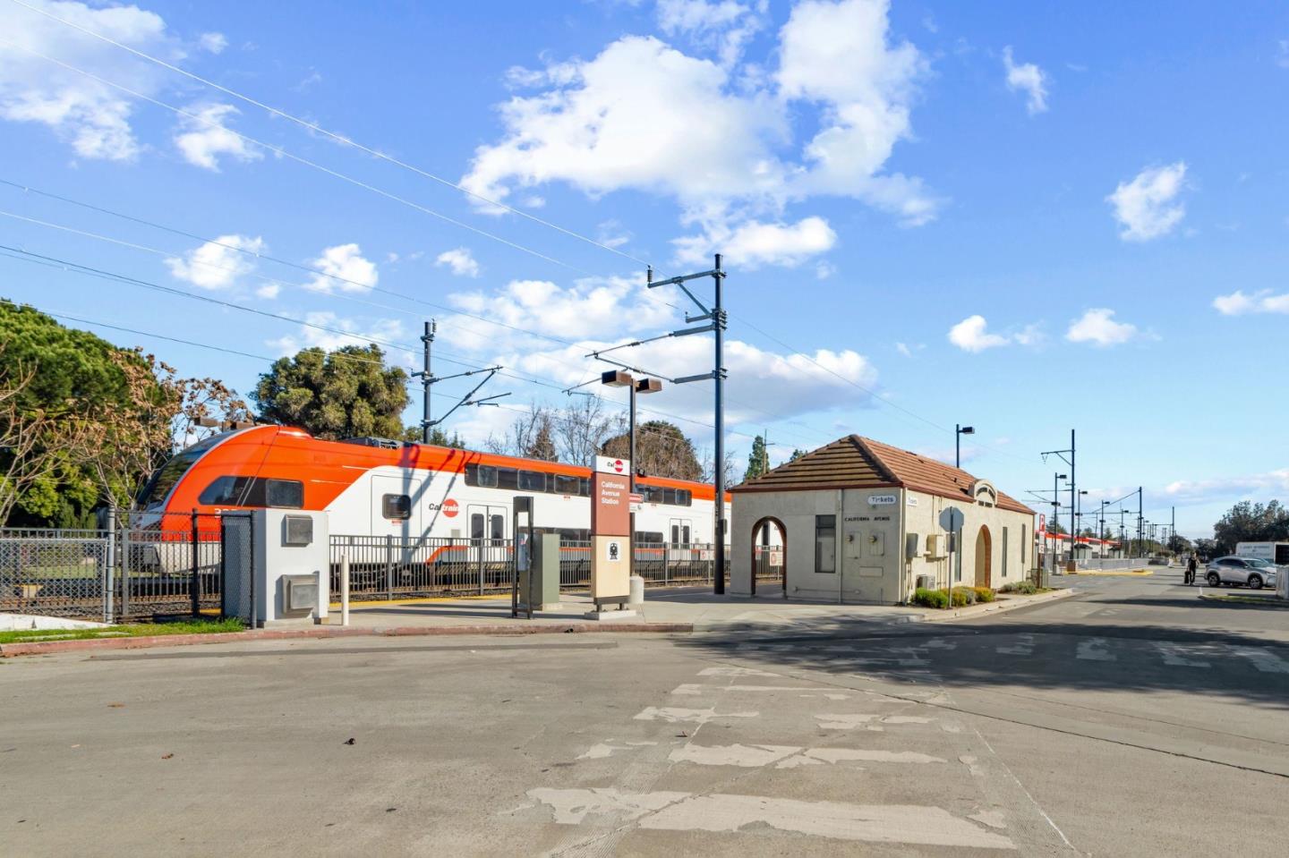 280 Matadero Avenue