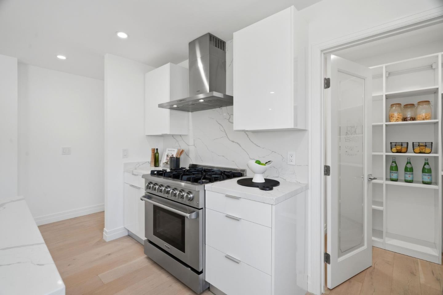 280 Matadero Avenue
