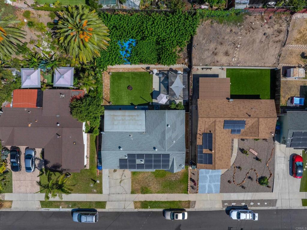 8828 Hillslope Avenue