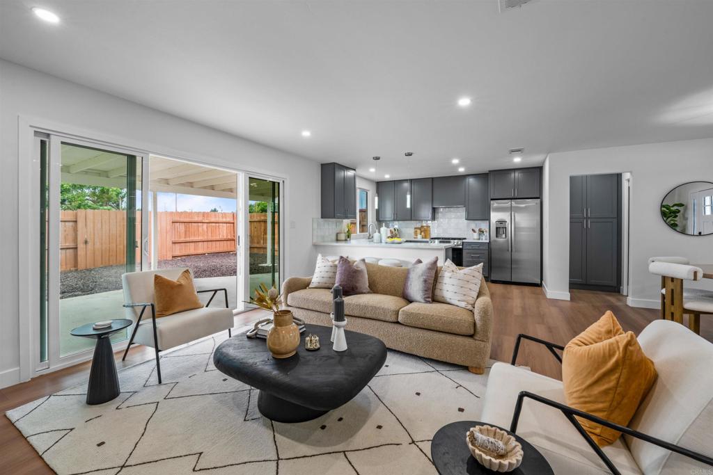 6266 Lake Aral Drive