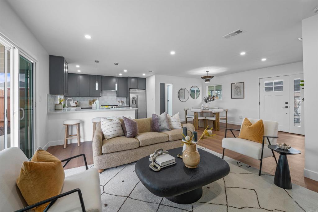 6266 Lake Aral Drive