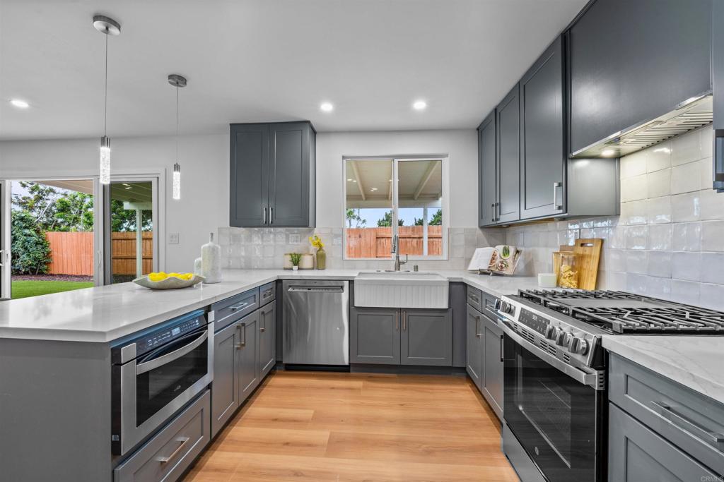 6266 Lake Aral Drive