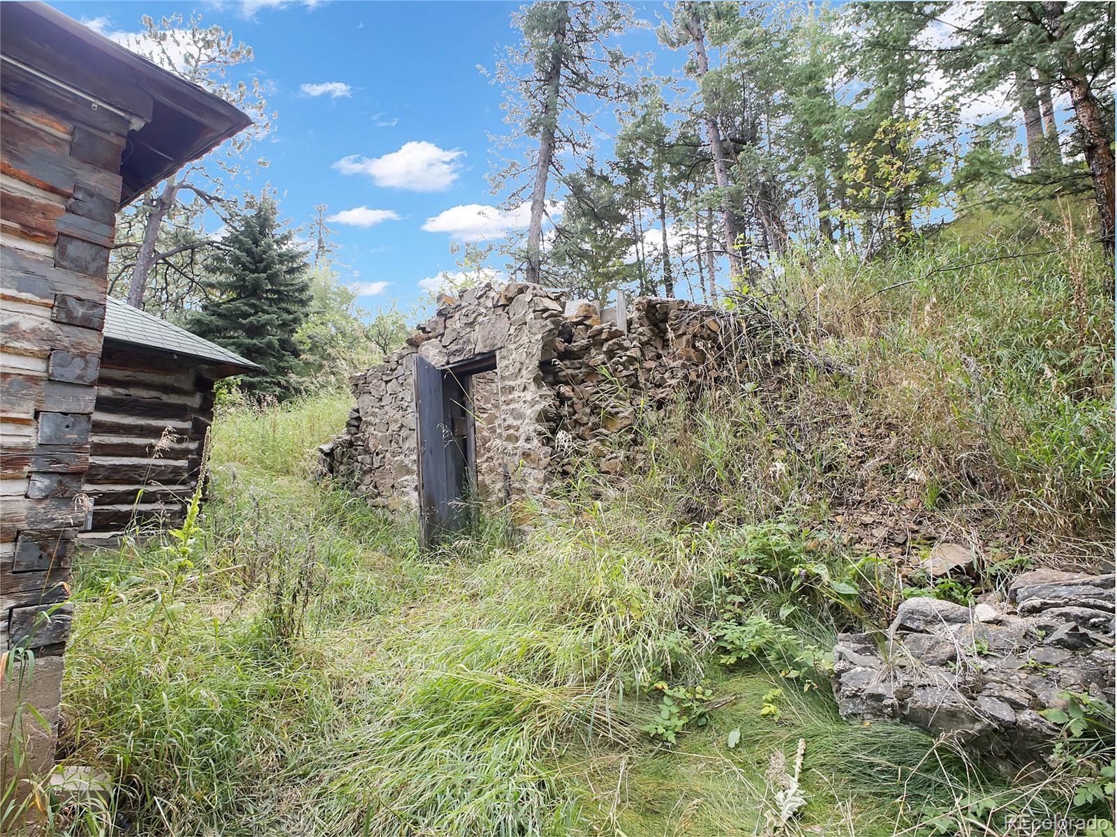 5253 Giant Gulch Road